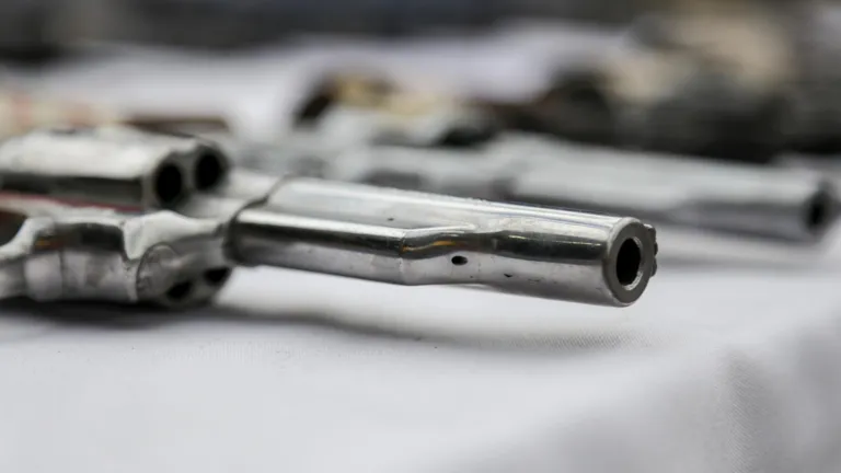 Pistola.