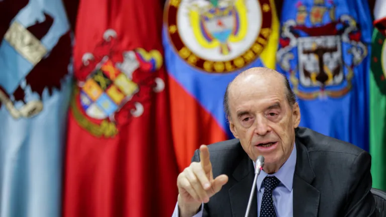 ¿Cuándo será la moción de censura al canciller Álvaro Leyva?