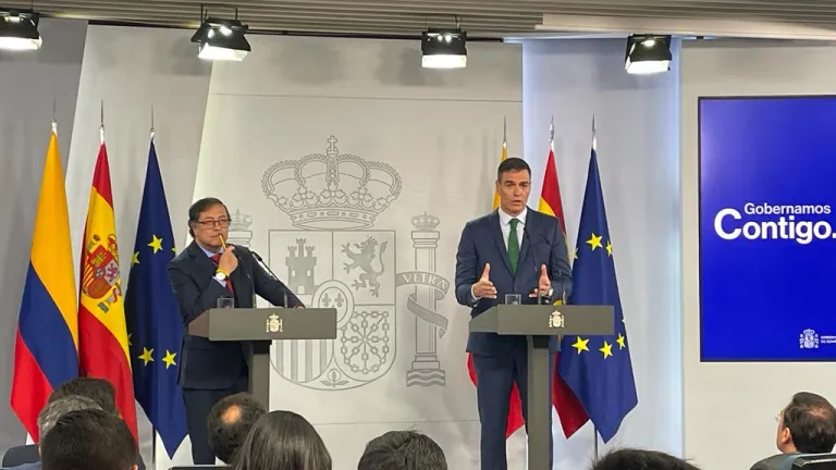 Plantean retirar al ELN de la lista de terroristas: Petro 