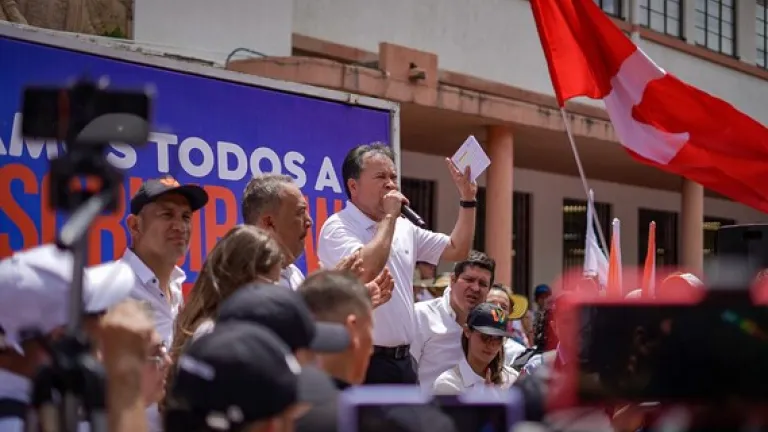 Casos de participación política de gobernantes regionales prende las alarmas del Gobierno