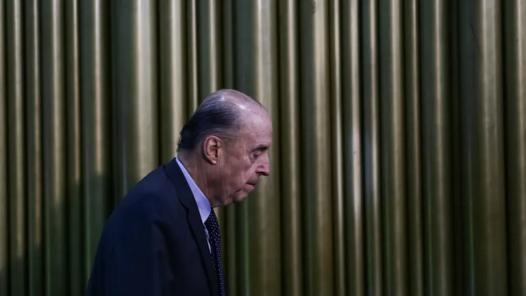 Indagación al canciller Álvaro Leyva por crisis migratoria