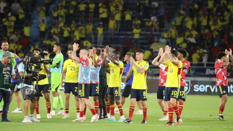 Colombia y Uruguay se enfrentan en Eliminatorias.