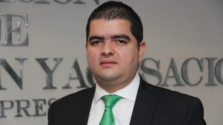 Senador Julián Bedoya seguirá en libertad en medio de proceso en su contra