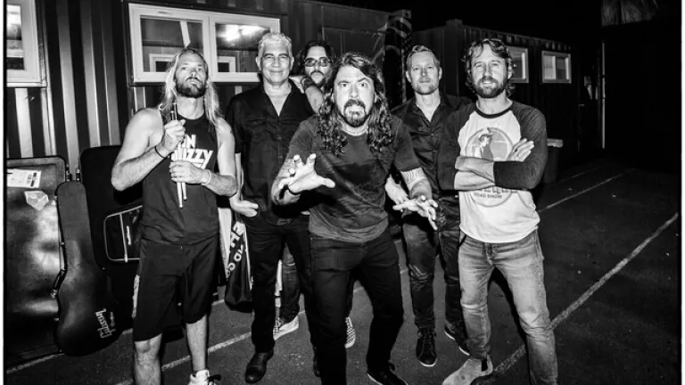 Taylor Hawkins, baterista de Foo Fighters falleció en Bogotá