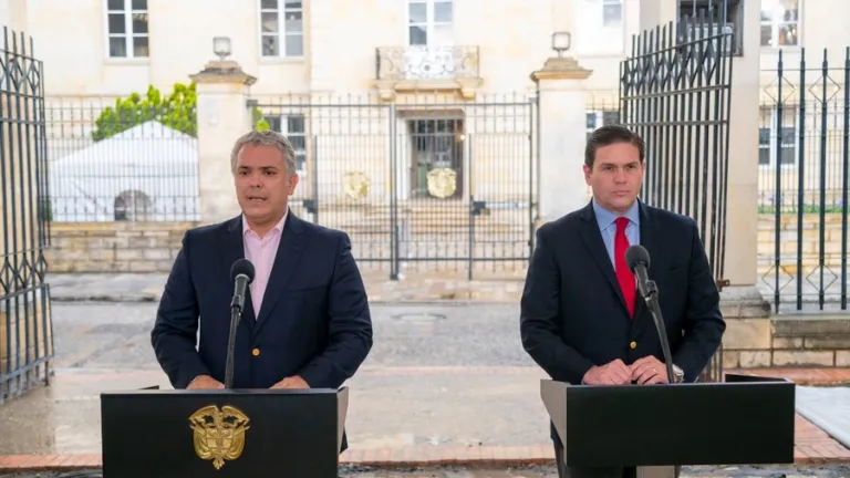 Renunció Juan Carlos Pinzón, embajador de Colombia en EEUU