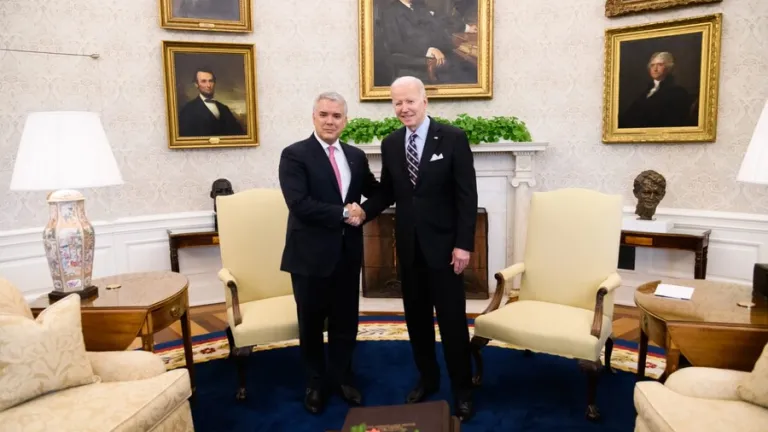 Colombia en la OTAN: Biden firmó memorando como aliado extra-OTAN
