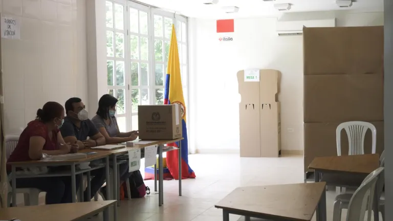 Se desarrolla la jornada de elecciones territoriales 2023 en Colombia.