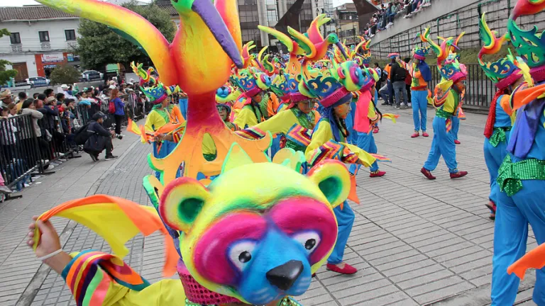Inició el Carnaval de Negros y Blancos 2023