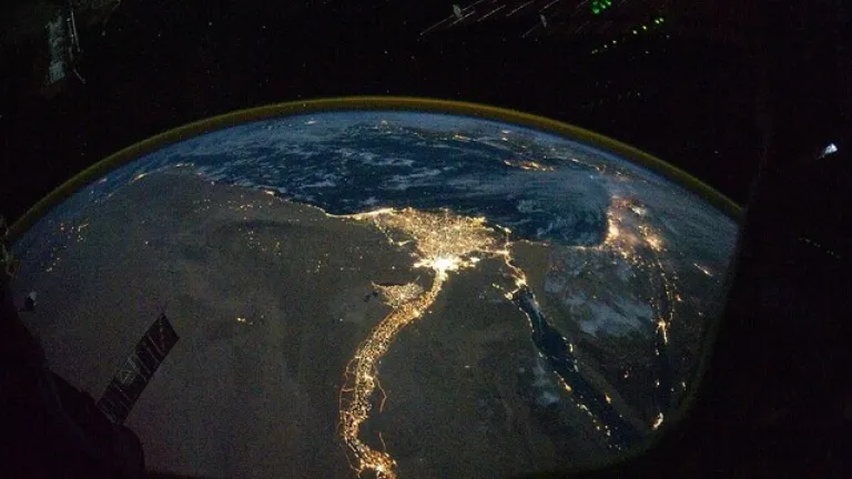 Regreso de tres tripulantes de la estación espacial a la Tierra