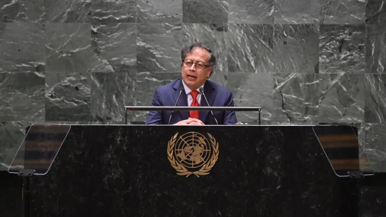 Petro propuso rehacer la Carta Democrática de la OEA 