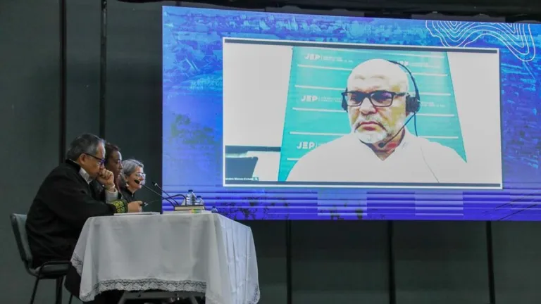 Así avanza la audiencia de Salvatore Mancuso en la JEP