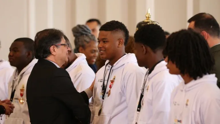 Gobierno publicó el decreto de incentivos del programa 'Jóvenes en paz'