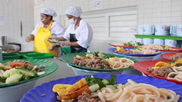 "El PAE está en riesgo por falta de presupuesto": Procuraduría