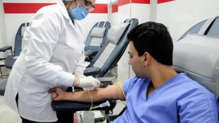 Gobierno formalizará contratos para cerca de mil trabajadores del Hospital Universitario de Santander