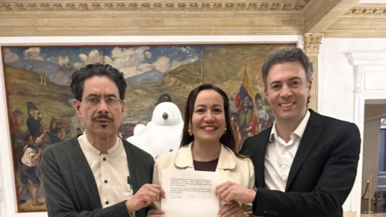Iván Cepeda confirma que sigue en pie la consulta del Pacto Histórico pese a fallo judicial
