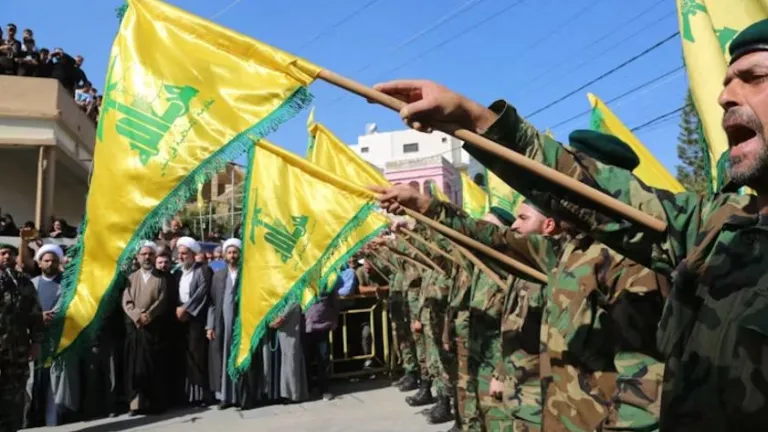 Claves para conocer a Hezbolá, el azote de Irán a Israel desde el Líbano