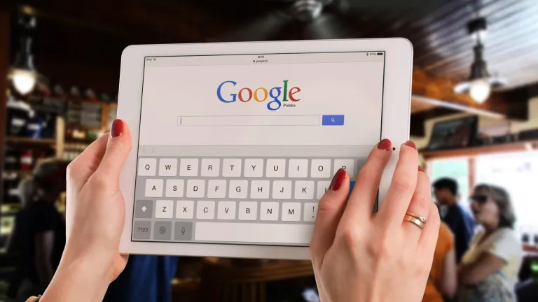 El nuevo acuerdo entre Colombia y Google contempla temas como inteligencia artificial, alertas Android por desastres y campañas de ciberseguridad para niños y niñas.