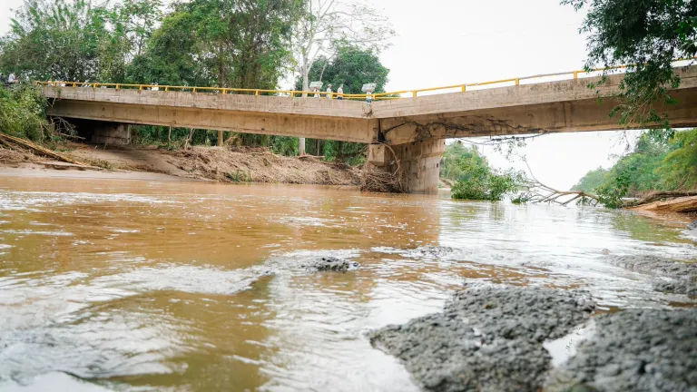 Colapso del puente de Mendihuaca instalarán paso provisional