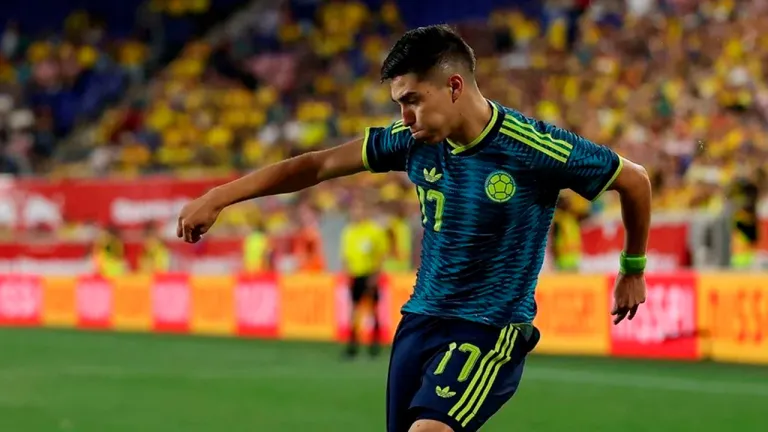 Colombia vs. Perú terminó 2-0 con goles de Samuel Velásquez y Daniel Arcila