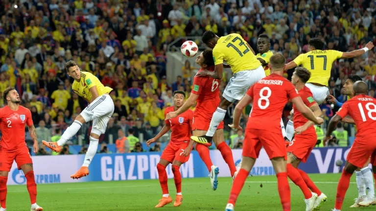El tanto en el minuto 93 ante Inglaterra en Rusia 2018 forzó el empate y desató la euforia nacional. Fue el tercer gol del defensor en ese torneo, todos de cabeza. 