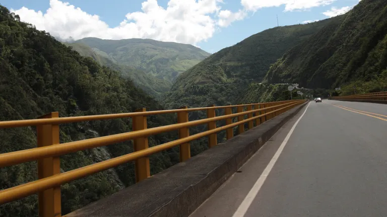 Cierre en Vía al Llano este miércoles 20 y jueves 21 de abril 