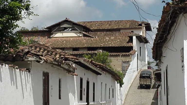 Alcalde de Girón, Santander, Carlos Alberto Román Ochoa