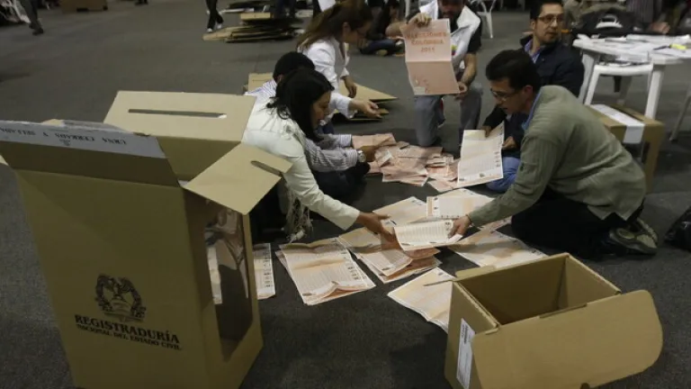 ¿Qué tanto han reportado los candidatos sus gastos de campaña en Colombia? 
