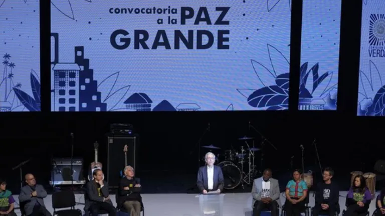 Convocatoria a la paz grande