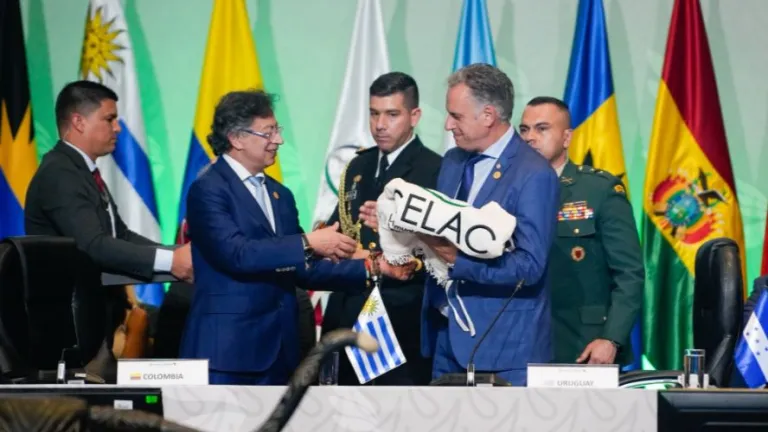 Colombia presidencia Pro Tempore de la CELAC entrega a Uruguay 