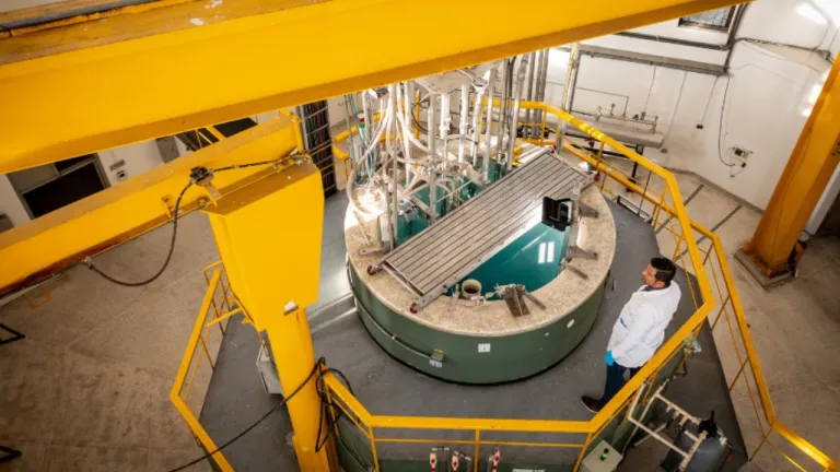 Conoce dónde está el único reactor nuclear en Colombia, cómo funciona el IAN-R1 y qué debes hacer para agendar una visita guiada.