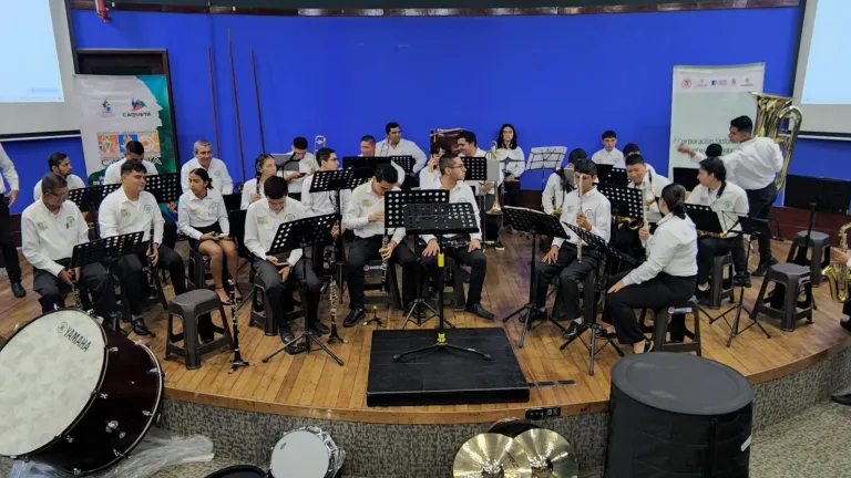 MinCultura entregó dotaciones a cuatro bandas departamentales 
