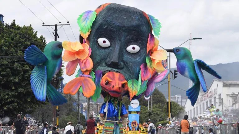 Carnaval de Negros y Blancos 2024: resumen Desfile de blanquitos