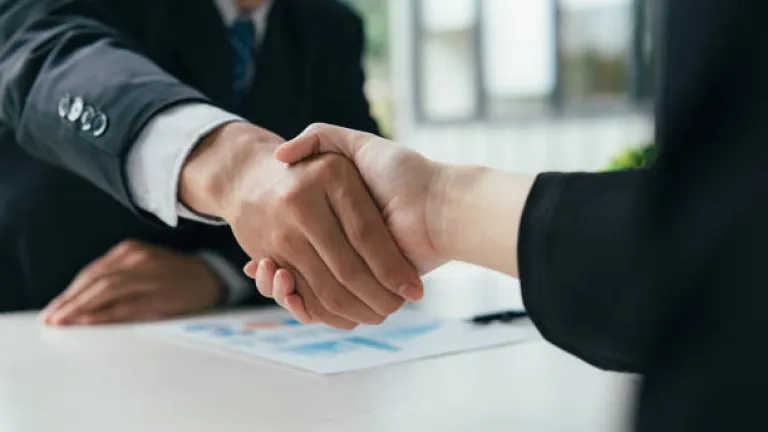 Desempleo en Colombia cae a 8,8% en julio 2025, el nivel más bajo en 24 años