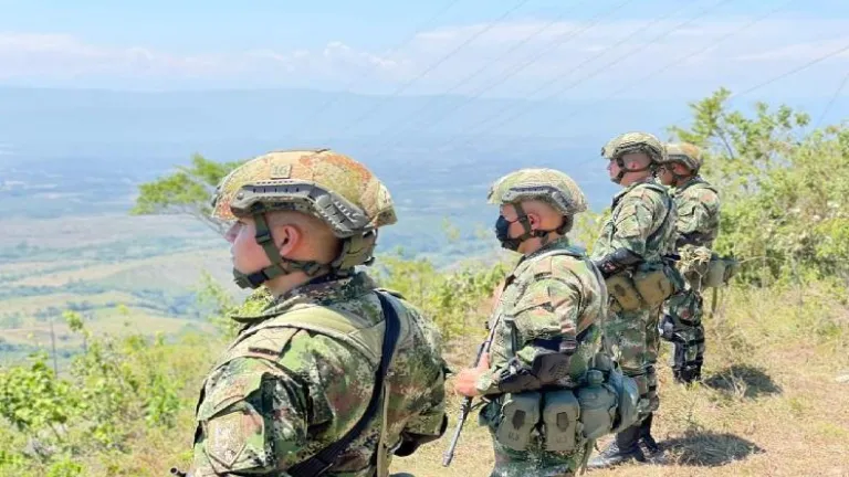 Combates entre Fuerza Pública y disidencias de las Farc