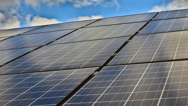 Colombia logra salto histórico en energías renovables: del 2% en 2022 al 13,87% en 2025