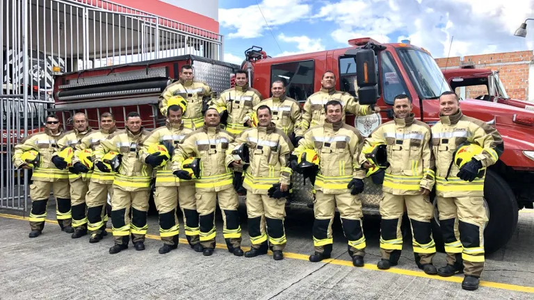 Salud mental en Bucaramanga: Bomberos ayudan crisis emocionales