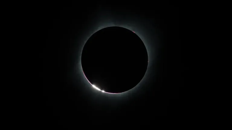 Eclipse solar total de 2024: Qué esperar, dónde y cuándo ver 