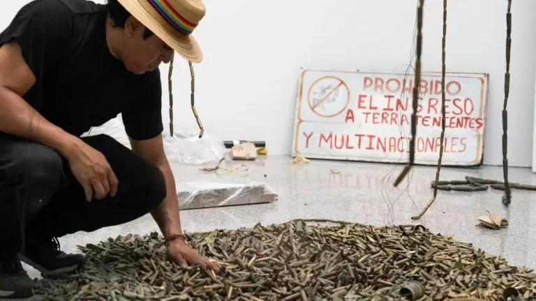 El artista huilense Edinson Javier Quiñones Falla.