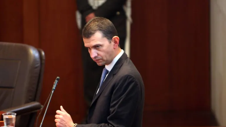 Ordenan captura inmediata de Emilio Tapia tras escándalo Centros Poblados