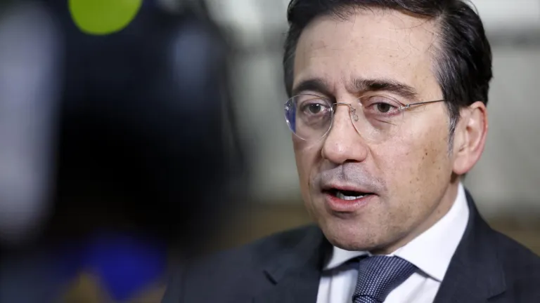 España niega uso de bases militares por EE.UU. contra Irán