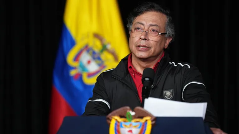 España reafirma su apoyo a Petro y rechaza su inclusión en la Lista Clinton