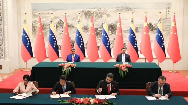 Maduro y Xi firman acuerdos en China: exportaciones, Franja y la Ruta, Taiwán y más
