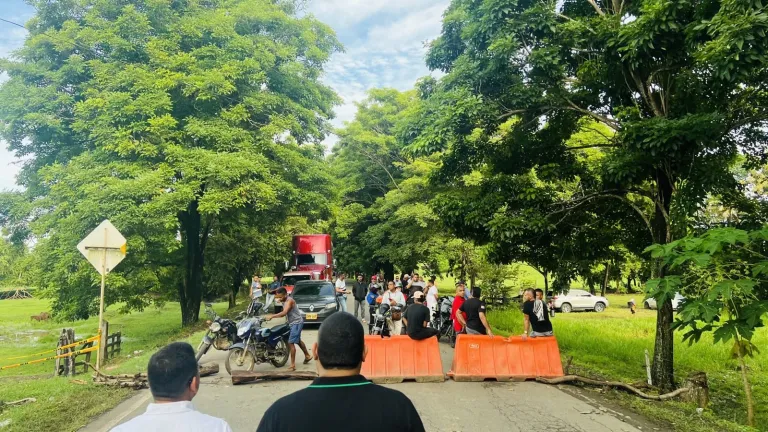 Bloqueo en la vía Necoclí y San Juan de Urabá