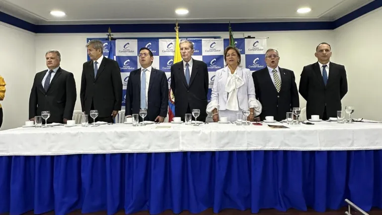 Conservadores anuncian su voto negativo a la Reforma a la Salud