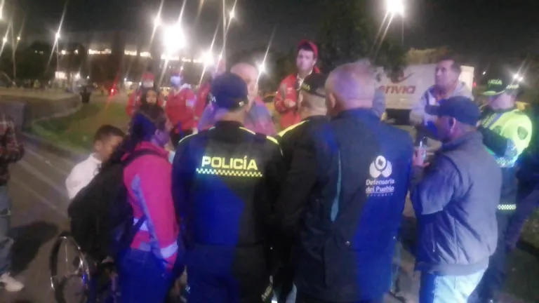 Paro de taxistas en Bogotá: bloqueo en la Calle 26 y estaciones TM
