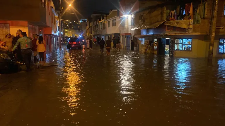 Desbordamiento de quebrada Chapal en Pasto