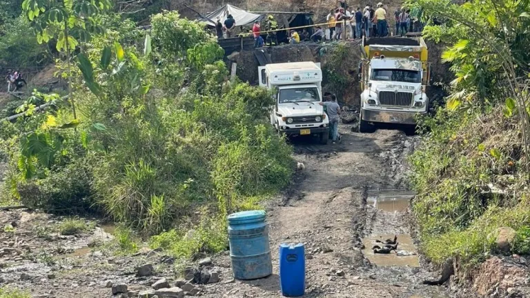 Rescate mineros en Landázuri, Santander.