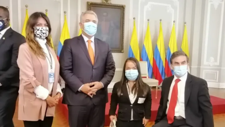 María Jimena junto al presidente Duque