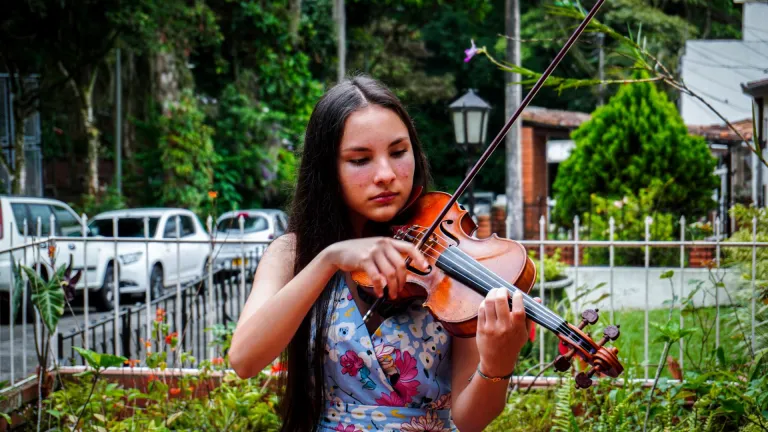 Marianna Atria: violinista que sueña con ir a Europa