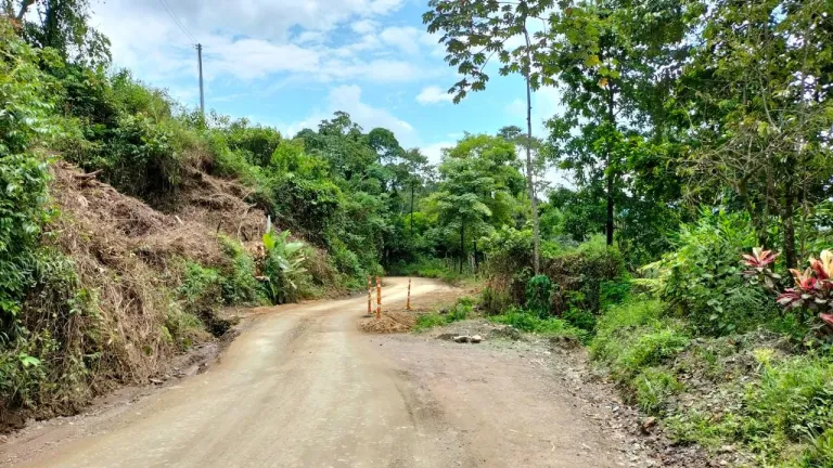 Vía Chaparral – Rioblanco en el Tolima